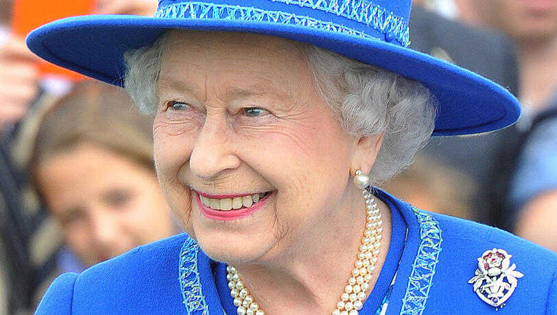 Bei ihr läuft alles rund: Königin Elizabeth II. Dafür sorgen im Hintergrund eine Vielzahl von Helfern. (Archivbild) Bei ihr läuft alles rund: Königin Elizabeth II. Dafür sorgen im Hintergrund eine Vielzahl von Helfern. (Archivbild)