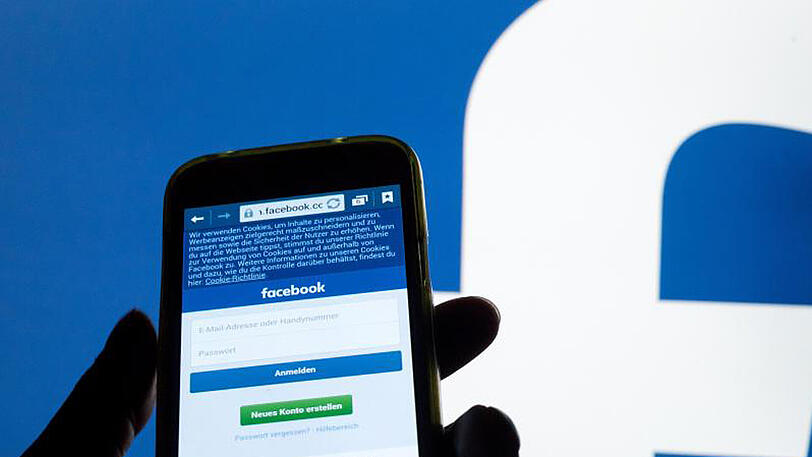 Facebook muss sich wieder Kritik anhören. Anstössige Inhalte werden offenbar nicht konsequent genug gelöscht.