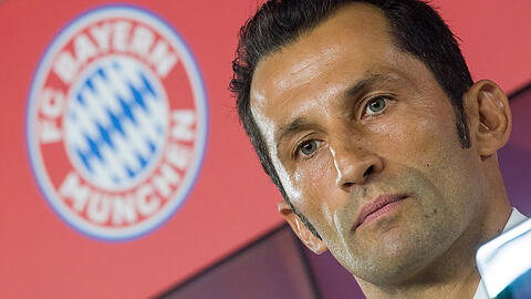 Sportdirektor Hasan Salihamidžiæ soll verkünden, wie es nach dem Rauswurf von Carlo Ancelotti weitergeht.