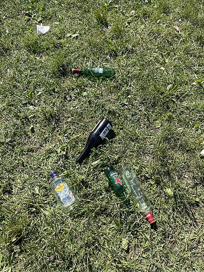 Die Anwohner fordern eine Glasflaschenverbot in den Isarauen. Die Anwohner fordern eine Glasflaschenverbot in den Isarauen.