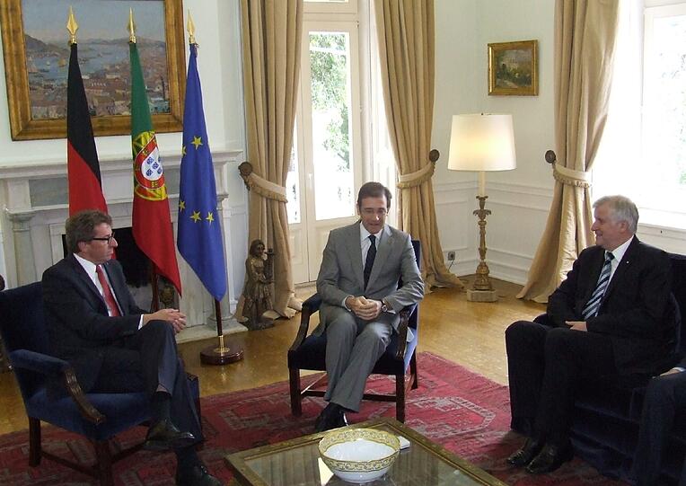 Horst Seehofer in Portugal: Es handelt sich offiziell nicht um eine Seehofer-Reise, sondern
einen Besuch der CSU-Fraktion.