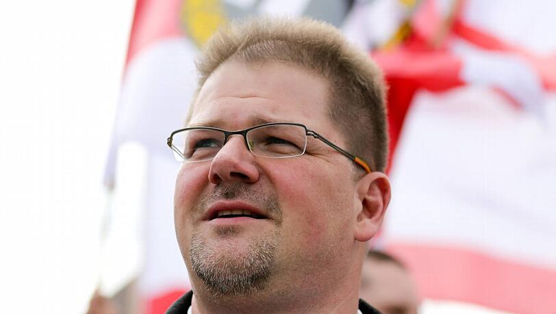 Der Chef der rechtsextremen NPD, Holger Apfel. Der Chef der rechtsextremen NPD, Holger Apfel.