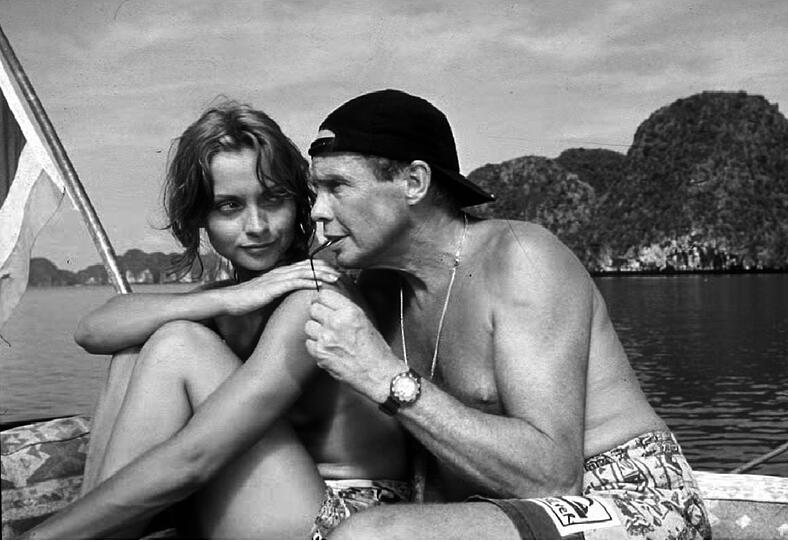 Komödiant: Peter Kraus im Film mit Catherine H. Flemming (1994)