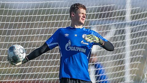 Nach seiner Rot-Sperre und Bekanntgabe des Wechsels zu Bayern kehrt er ins Schalke-Tor zurück: Alexander Nübel.