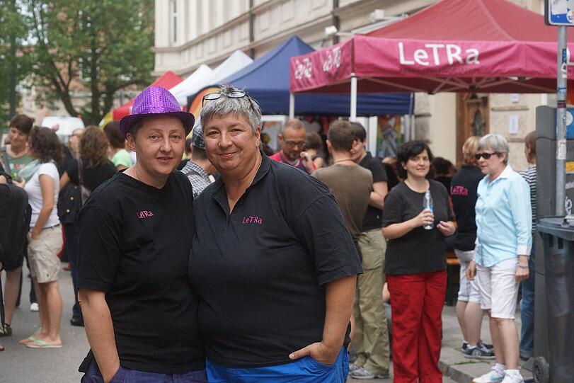 Die Bilder vom vielfältigen lesbischen Straßenfest in der Angertorstraße.