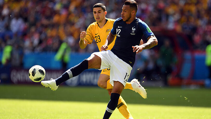 Corentin Tolisso (Frankreich) - Der Rekordtransfer des FC Bayern startete in Frankreichs erstem WM-Spiel gegen Australien, konnte Trainer Didider Deschamps allerdings nicht von sich überzeugen. "Ich hatte großen Willen, aber mit der Umsetzung hat es gehapert. Es war logisch, dass Blaise Matuidi dann gespielt hat", gab er später zu. Steigerungspotenzial bei Coco! Note: 5