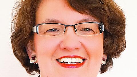 Bürgermeisterin Christine Strobl und die Stadträtinnen Constanze Söllner-Schaar und Verena Dietl haben das Flüchtlingshaus in Moosach besucht.