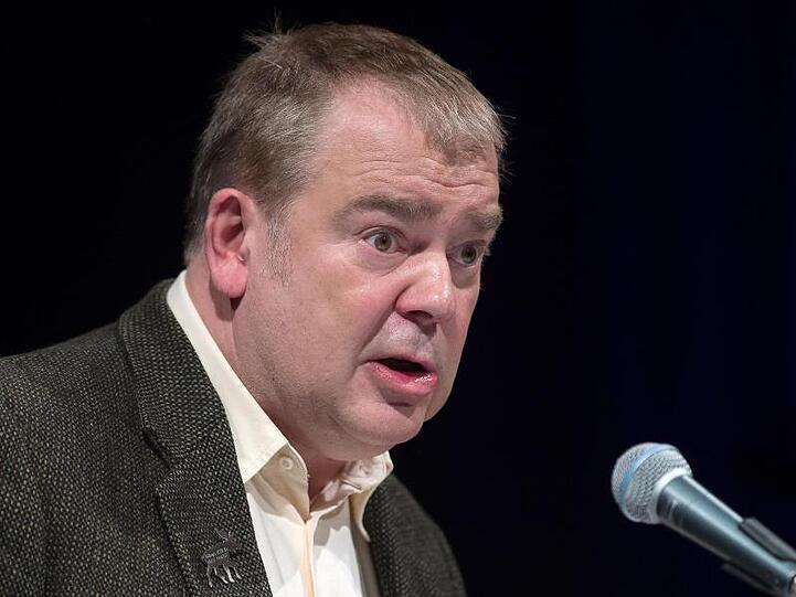 Max Goldt hat seinen eigenen Kopf.