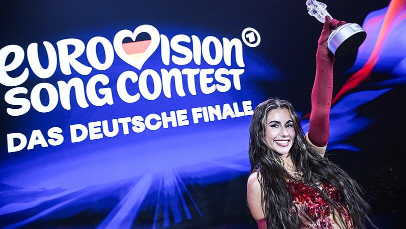 Das ESC-Ticket ging 2026 an Sarah Engels mit "Fire". Der Song "soll daran erinnern, wie viel St&auml;rke in jeder einzelnen Frau steckt", verr&auml;t die S&auml;ngerin der AZ.