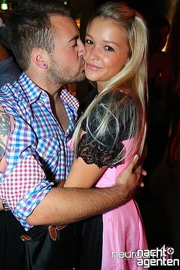 Im neuraum findet derzeit ein After-Wiesn-Showmarathon statt: "16 Tage Wies&rsquo;n - 16 Tage neuraum". Mehr Bilder unter www.nachtagenten.de
