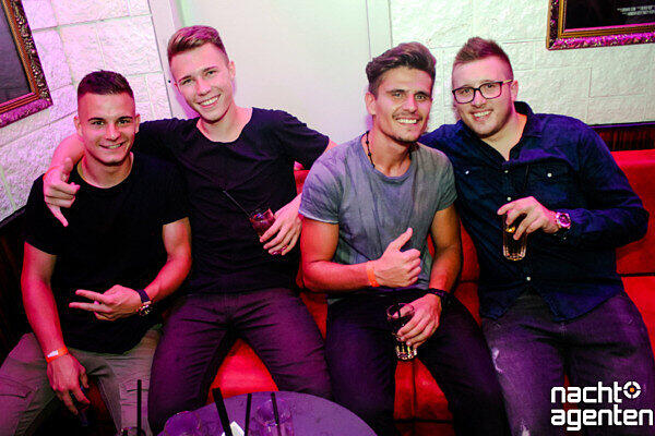 Am Samstag ging es in den Münchner Clubs mal wieder heiß her. Die Bilder zum Durchklicken.