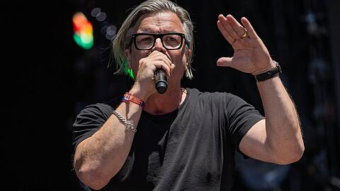 Das neue Album der deutschen Rockband H-Blockx erscheint am 6. M&auml;rz: Hier Frontmann Hennig Wehland.