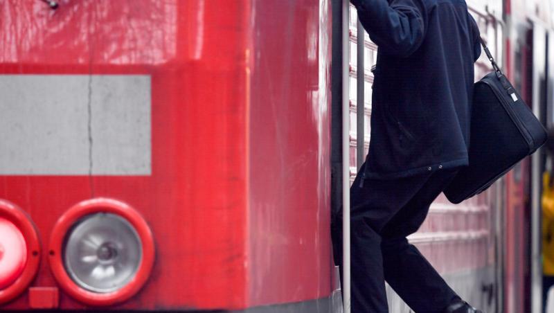 Die Gewerkschaft hält den Bedarf an Lokführern sogar für weitaus höher. Die Gewerkschaft hält den Bedarf an Lokführern sogar für weitaus höher.