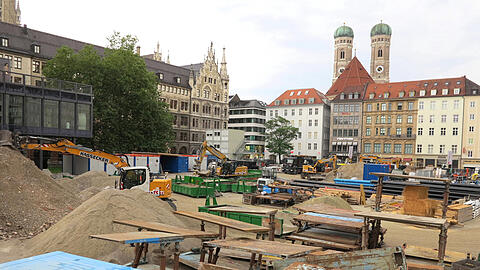 Riesen-Baustelle in der Innenstadt: So schaut's aktuell am Marienhof aus. Die Bauarbeiten für die Zweite Stammstrecke sind in vollem Gange.