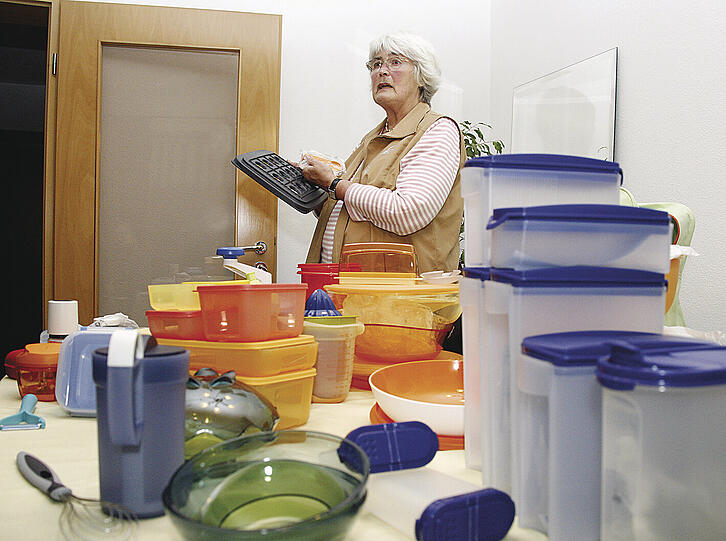 &bdquo;Bei diesen Produkten werde ich temperamentvoll&ldquo;: Die 69-jährige Hermine Hibler vor ein paar Tagen bei einer Tupperparty.