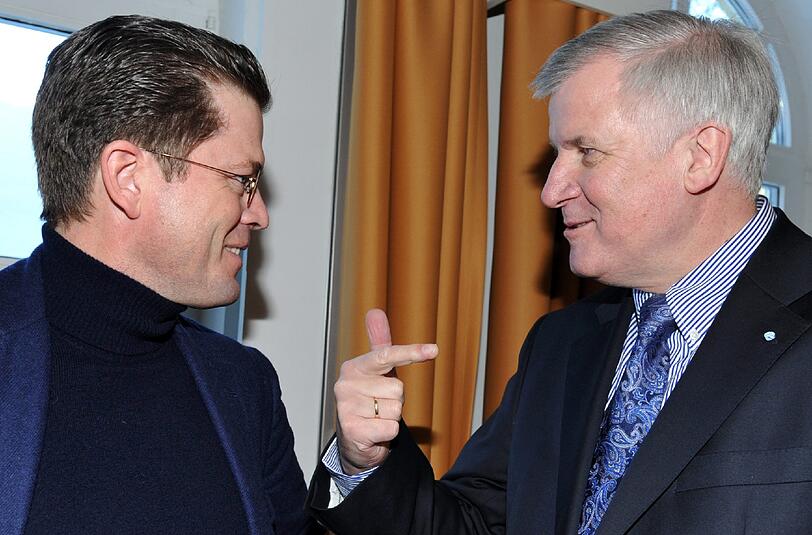 Karl-Theodor zu Guttenberg kehrt zurück auf die politische Bühne! Horst Seehofer holt ihn in sein Team!