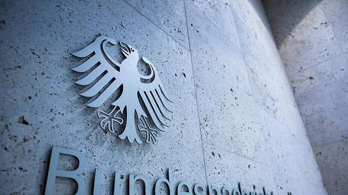 Eingang der Zentrale des Bundesnachrichtendienstes in Berlin.
