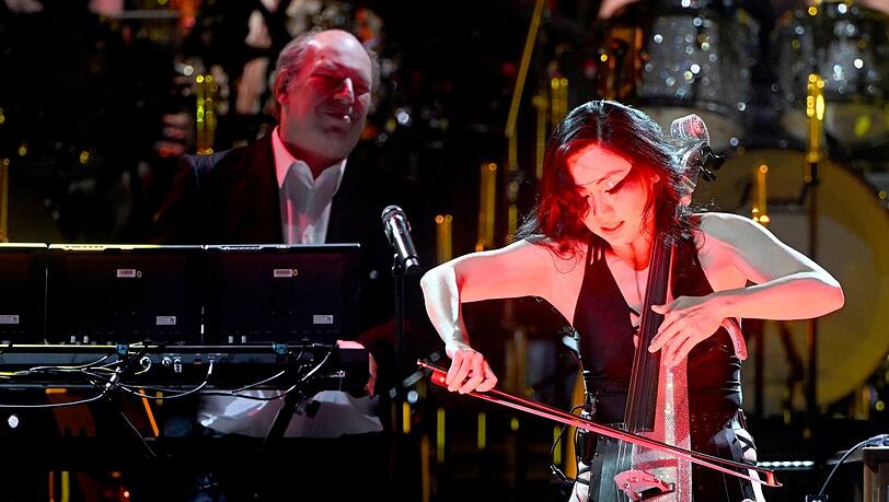 Hans Zimmer mit seiner Band in der Olympiahalle.