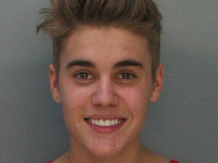 Das offizielle Polizeifoto von Justin Bieber bei seiner Festnahme