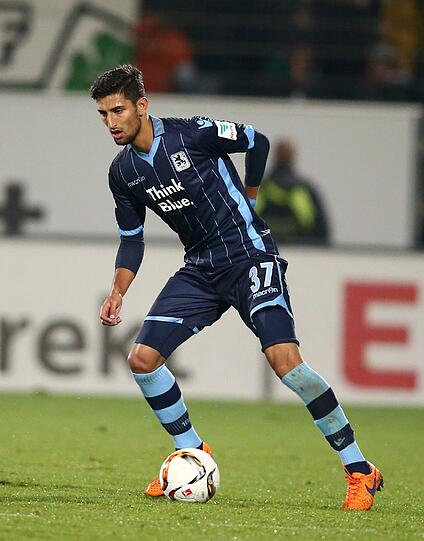 Sertan Yegenoglu: Note 2. Wird mutiger, treibt das Spiel nun auch mal mit einem schnellen Ball nach vorne an. Der Youngster wirkt allgemein immer stabiler und etabliert sich neben Schindler in der Innenverteidigung.