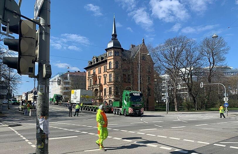 Am frühen Sonntagnachmittag passierte der Transport die Theresienwiese.