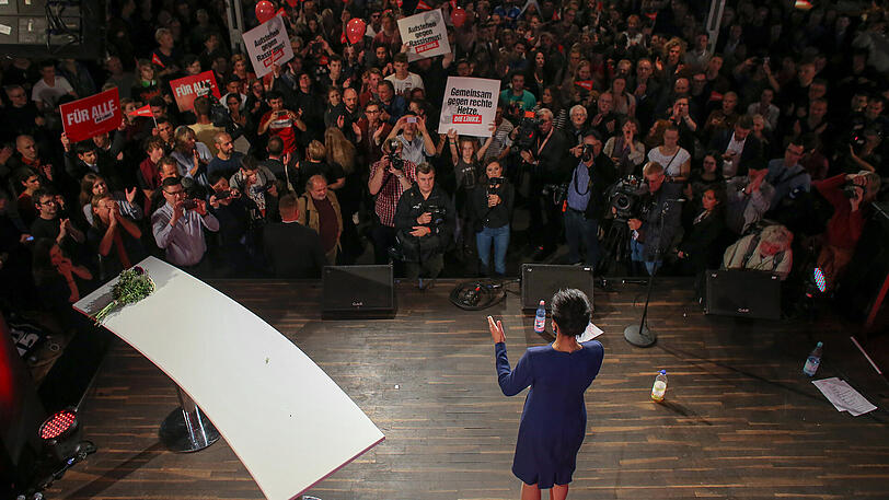 Sahra Wagenknecht kritisiert
Union und SPD scharf.