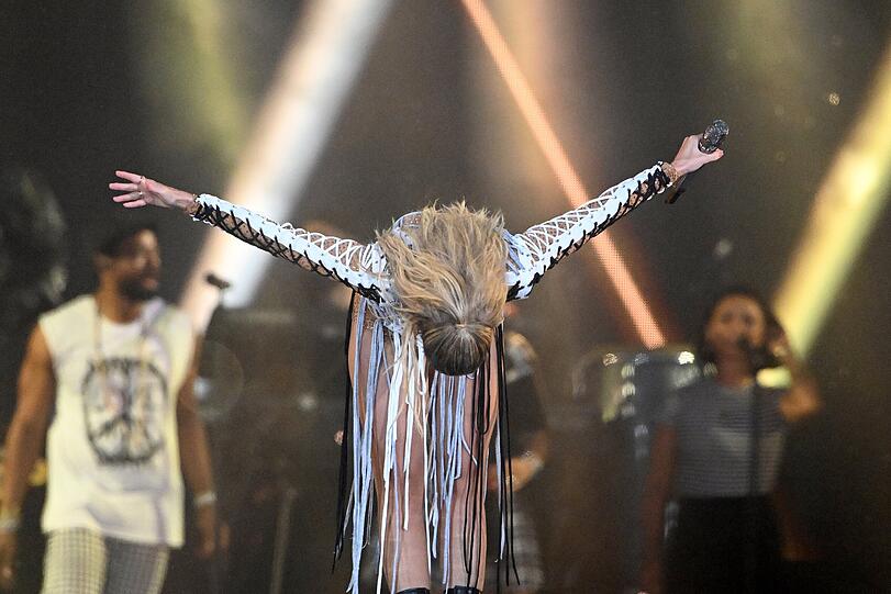 Helene Fischer bedankt sich bei ihren Fans.
