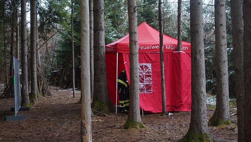 Fundort der Toten in der Nähe der Waldtruderinger Mariengrotte. Fundort der Toten in der Nähe der Waldtruderinger Mariengrotte.