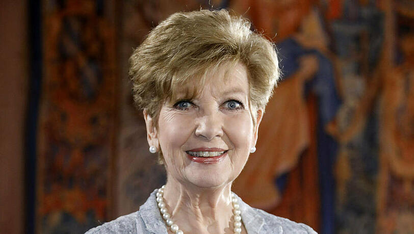 Carolin Reiber feiert am 2. November ihren 80. Geburtstag - hier bei der Verleihung des Ehrenpreises des Bayerischen Fernsehpreises Carolin Reiber feiert am 2. November ihren 80. Geburtstag - hier bei der Verleihung des Ehrenpreises des Bayerischen Fernsehpreises