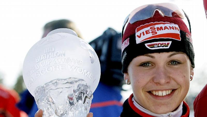 Gewann letzte Saison den Gesamt-Weltcup im Biathlon: Magdalena Neuner. Gewann letzte Saison den Gesamt-Weltcup im Biathlon: Magdalena Neuner.