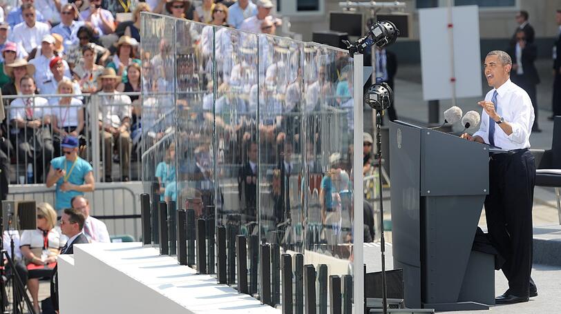 US-Präsident Obama spricht am Brandenburger Tor.
