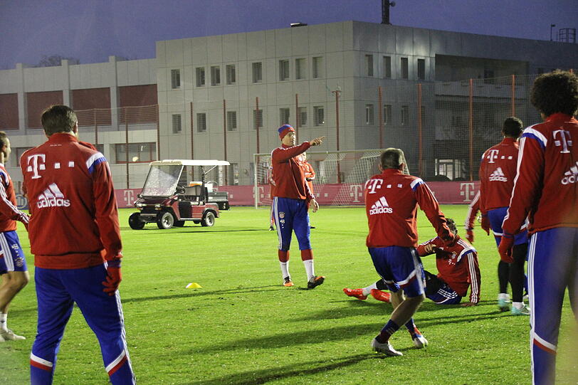 Vorbereitungen für die Rückrunde: Der FC Bayern startet ins Training. Die AZ war dabei. Die Bilder...