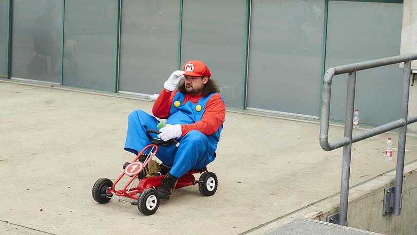 Samouil Stoyanov als Super Mario.
