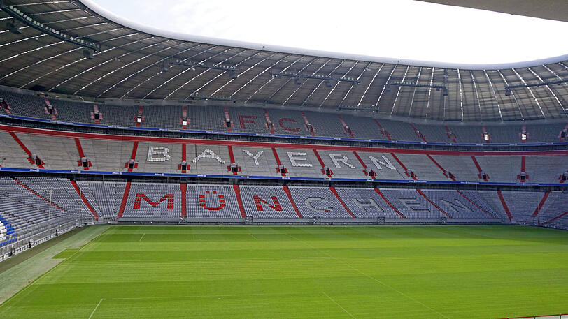 Impressionen der neugestalteten, rot-weißen Allianz Arena. Klicken Sie sich durch die Bilder.