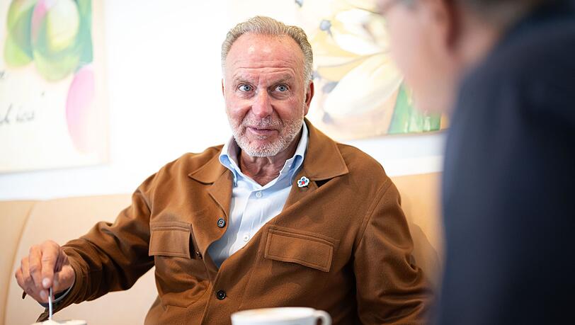 Karl-Heinz Rummenigge beim Interview vor seinem runden Geburtstag. Karl-Heinz Rummenigge beim Interview vor seinem runden Geburtstag.
