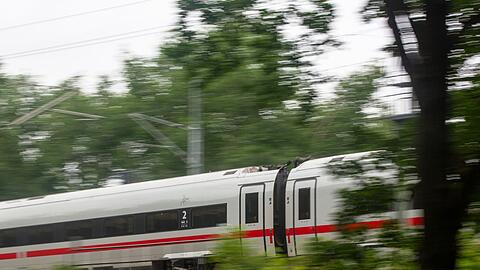 Die Bahn bat die Reisenden um Entschuldigung. (Symbolbild)