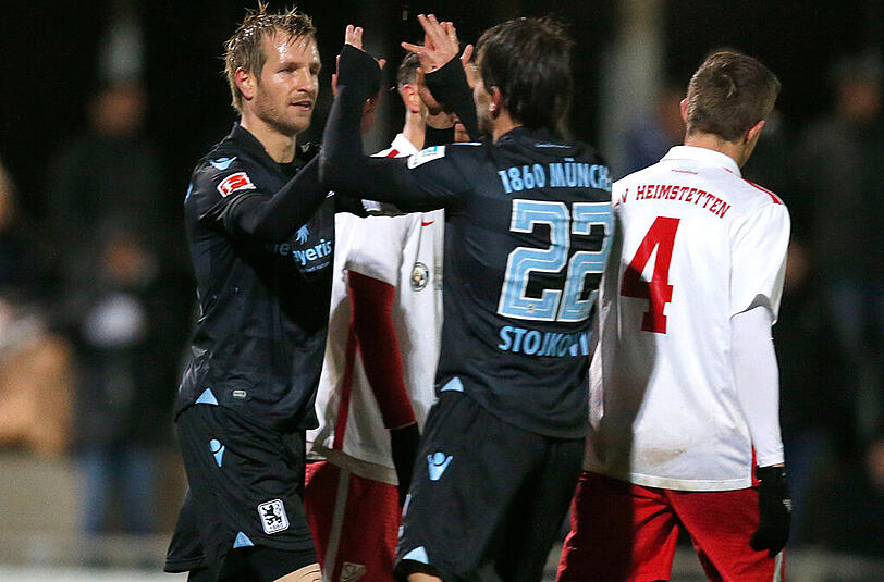 Testspiel SV Heimstetten gegen den TSV 1860 München: Stefan Aigner (l.) und Filip Stojkovic beim Torjubel.
