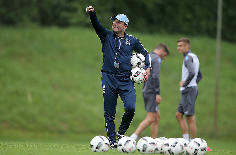 Trainer Kosta Runjaic.