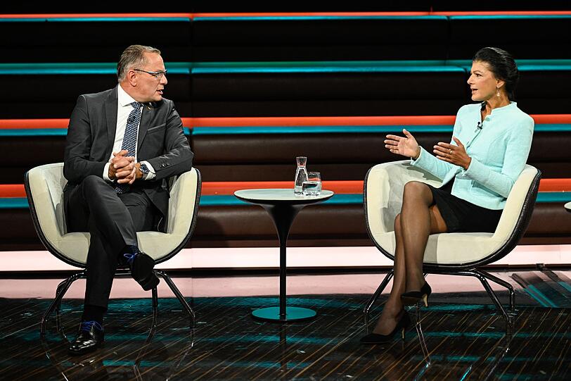 Tino Chrupalla und Sahra Wagenknecht kommentierten bei "Markus Lanz" den Ausgang der Landtagswahl in Sachsen-Anhalt. Tino Chrupalla und Sahra Wagenknecht kommentierten bei "Markus Lanz" den Ausgang der Landtagswahl in Sachsen-Anhalt.