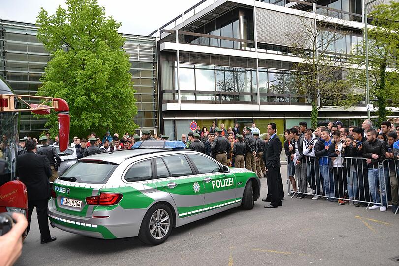 Die Real-Stars bei der Abfahrt zum Training.