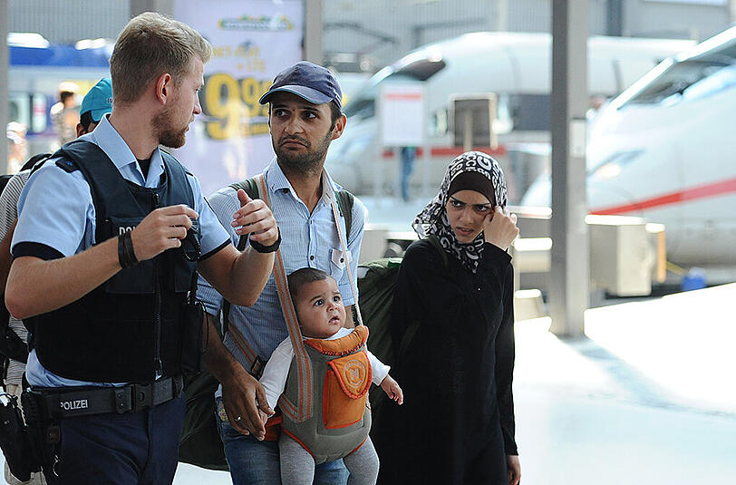 Die ersten Flüchtlinge sind am Münchner Hauptbahnhof eingetroffen.