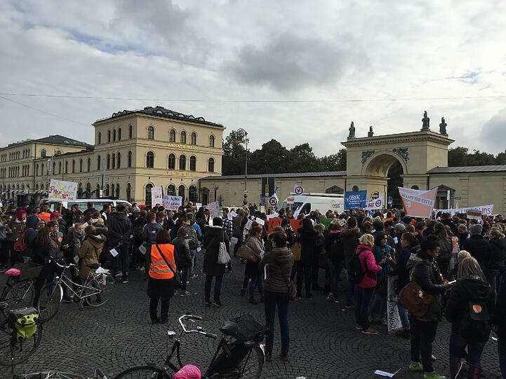 Alle Bilder von der Pfleger-Demo am Dienstag zum Durchklicken.