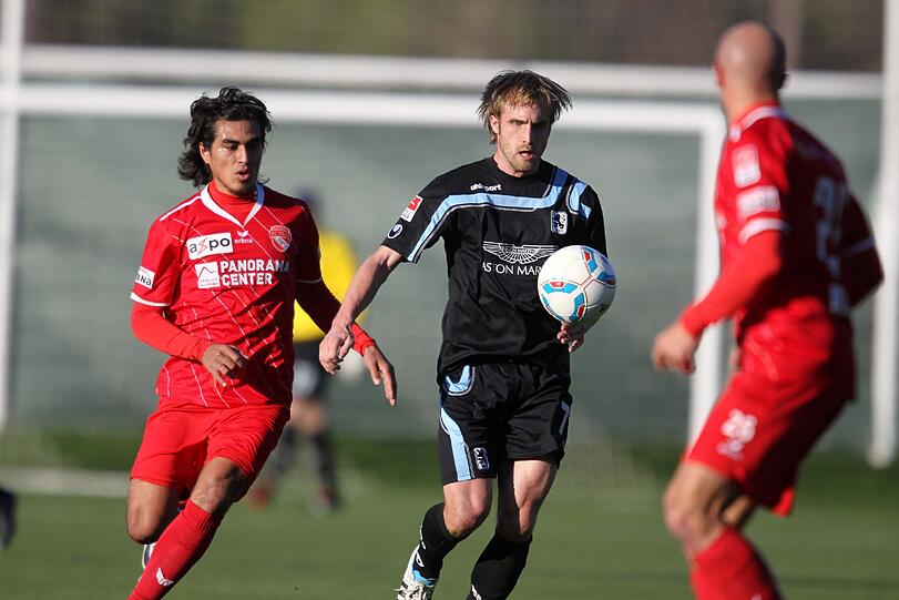 Mit 2:0 gewann der TSV 1860 München das Testspiel im Trainingslager in Belek gegen den FC Thun. Die besten Bilder der Partie.