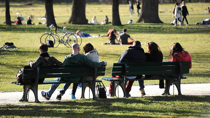 Am Wochenende können die Münchner wieder den Frühling im Englischen Garten genießen.