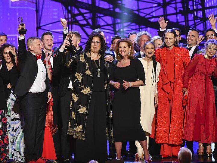 Die Darsteller des Musicals "Hadestown" jubelten bei den Tony Awards in der Radio City Music Hall.