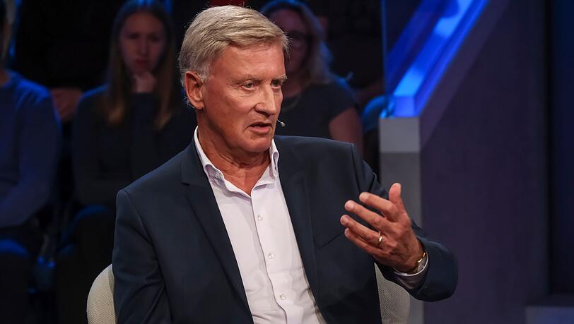 Der ehemalige Erste B&uuml;rgermeister von Hamburg, Ole von Beust, sagte bei "Maischberger", dass es "tragisch" sei, dass wahrscheinlich vier CDU-Abgeordnete den AfD-Landtagspr&auml;sidenten von Sachsen-Anhalt gew&auml;hlt haben.