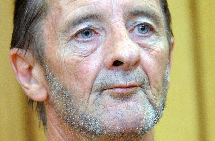 Haftbefehl gegen Phil Rudd: Der Schlagzeuger von ACDC kam zu spät zum Gerichtstermin.