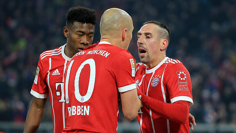 FRANCK RIBÉRY NOTE 5
Erhielt abermals den Vorzug vor Kingsley Coman - konnte das Vertrauen diesmal nicht rechtfertigen. Etliche Fehlpässe in der ersten Halbzeit, auch nach dem Seitenwechsel kraftlos, unkonzentriert. Ein guter Pass auf Lewandowski (76.), mehr war nicht.