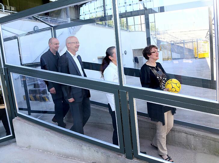 Endlich ready für die dritte Liga: Das Grünwalder Stadion ist nach einjährigem Umbau (12 Millionen Euro) endlich fertig. Die Bilder.