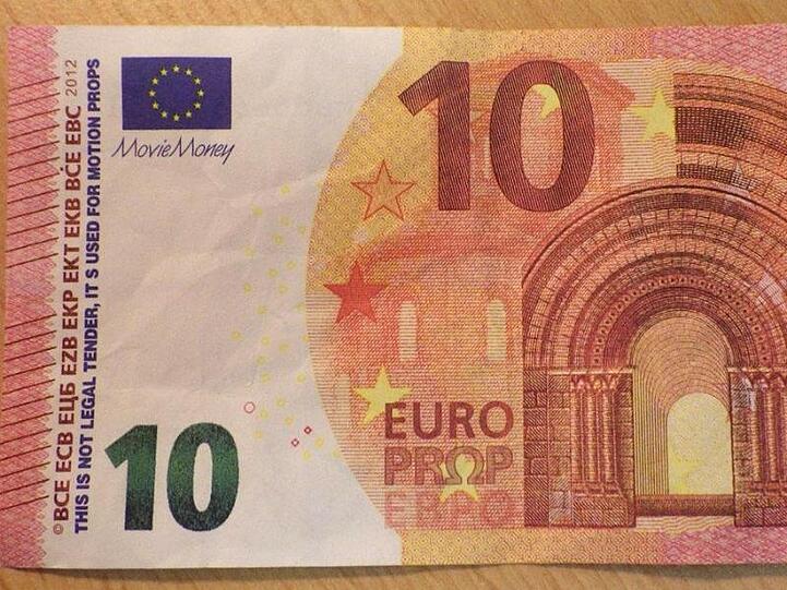 Das Handout der Polizei zeigt einen gefälschten 10-Euro-Schein. Foto: ---/Polizei Ennepe-Ruhr-Kreis/dpa